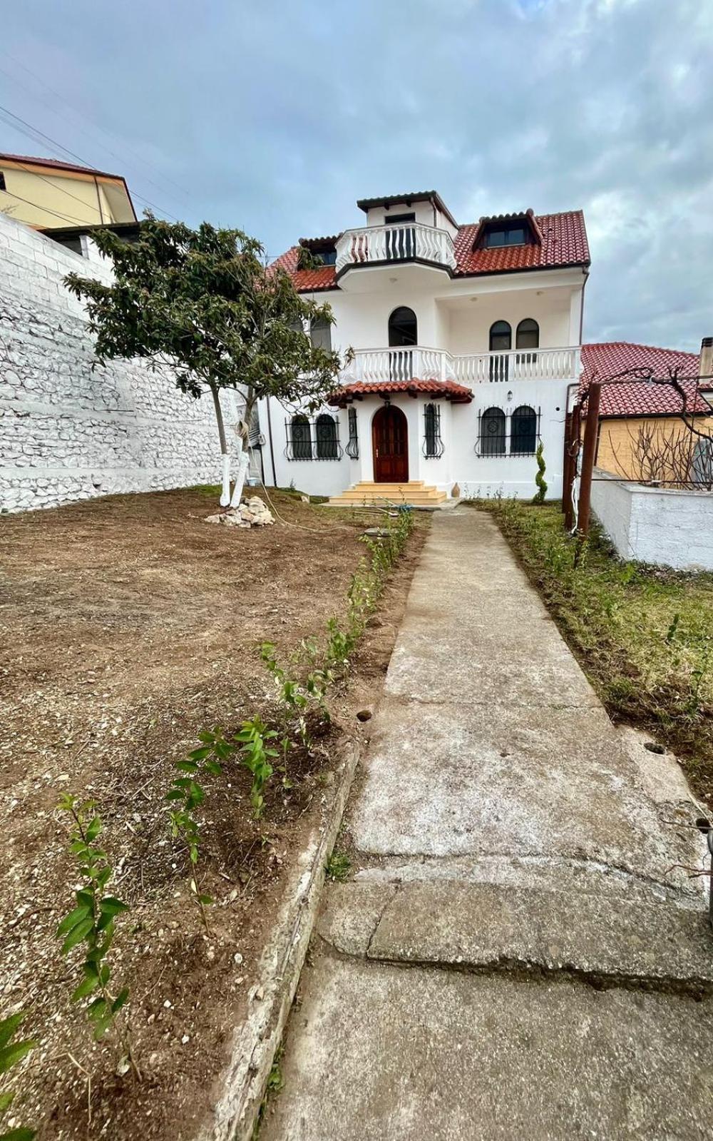 Vila Taga Guesthouse Krujë Eksteriør billede