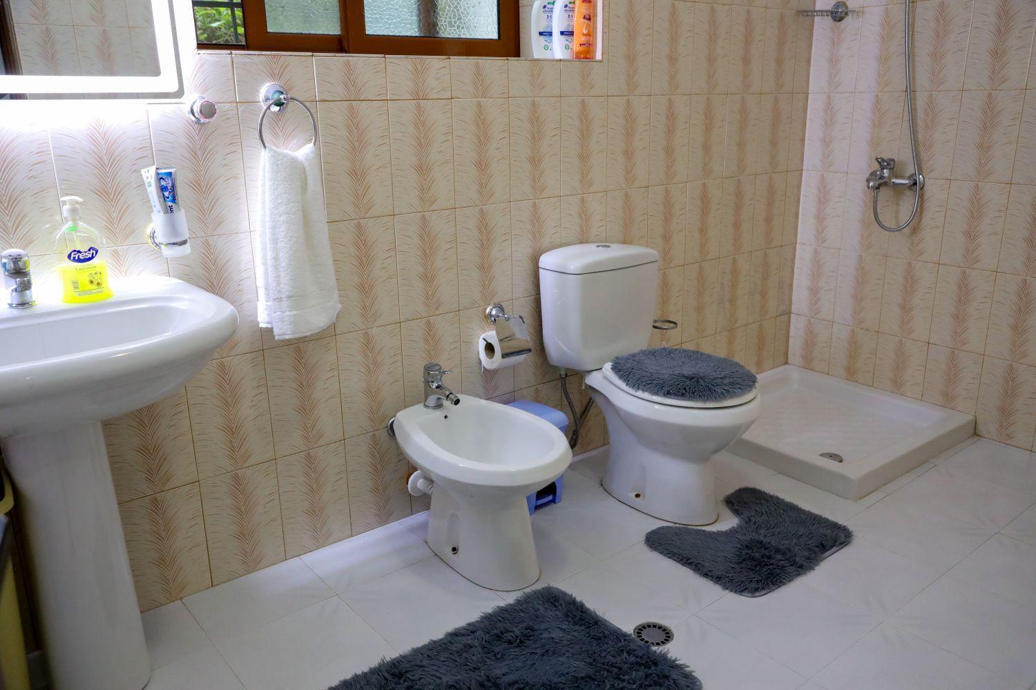 Vila Taga Guesthouse Krujë Eksteriør billede